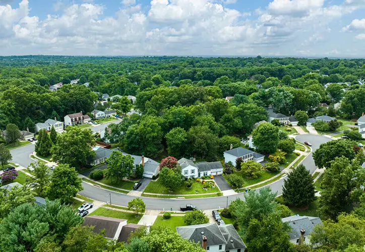 Roofs Built for Chantilly's Weather Challenges | RAFTRx Roofing + Exteriors